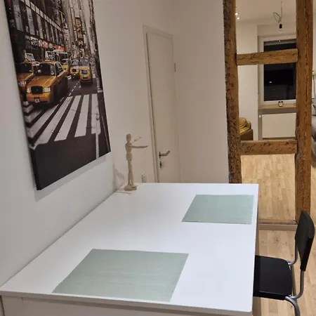 Helenenstr Apartmán *