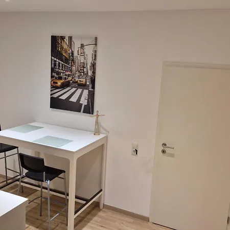 Helenenstr Apartmán *